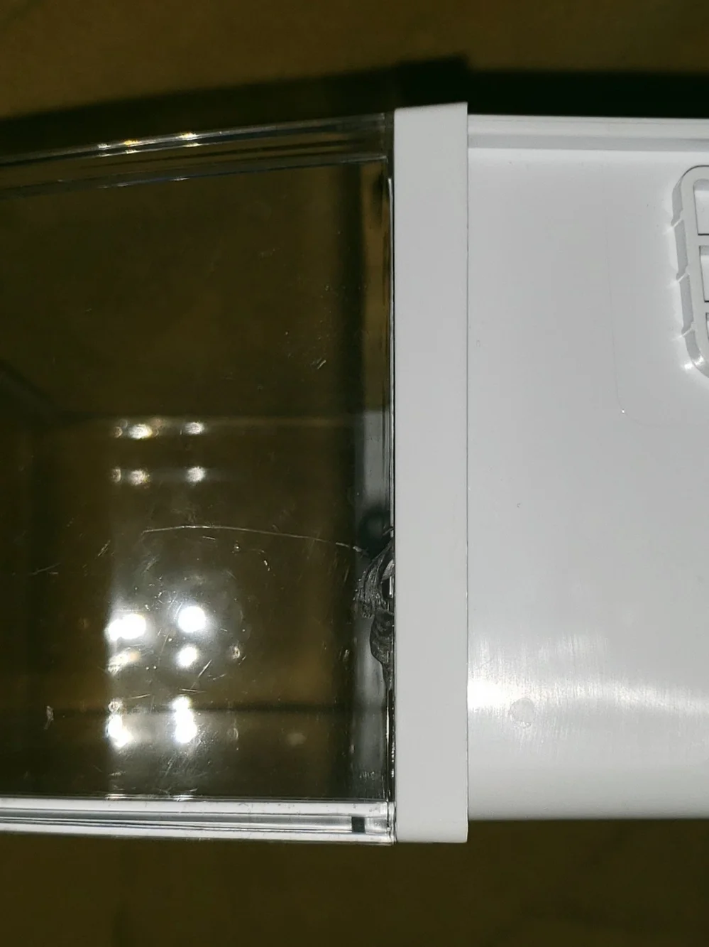 Universal DA97-12650A Clear Refrigerator Door Shelf Bin - White